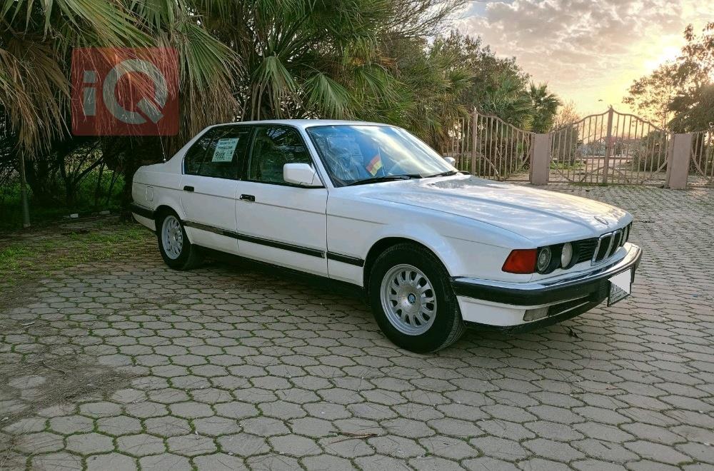 بي ام دبليو الفئة 7